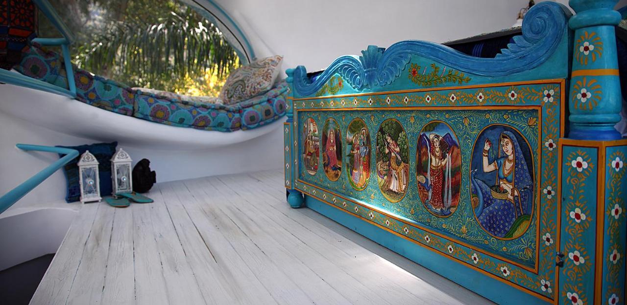 Euphoria Art Land - The Blue House Otel Limasol Dış mekan fotoğraf